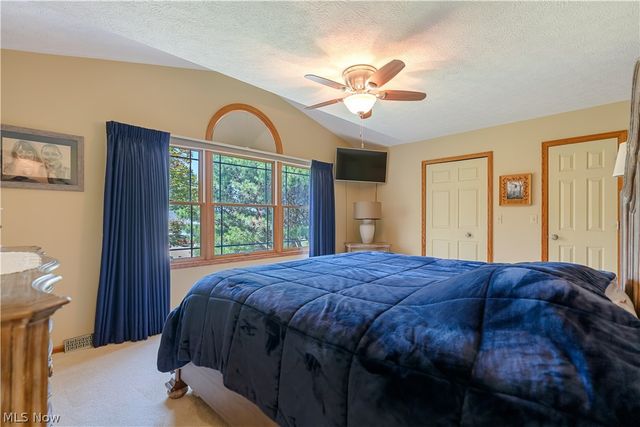 8640 Candleberry Street NW, Massillon, OH 44646