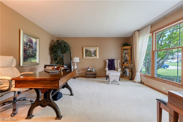 8640 Candleberry Street NW, Massillon, OH 44646