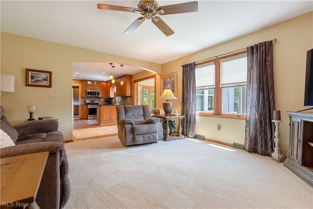 8640 Candleberry Street NW, Massillon, OH 44646