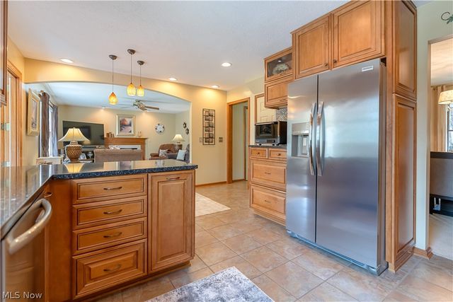 8640 Candleberry Street NW, Massillon, OH 44646