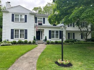 186 Hamilton Road, Bloomfield Hills, MI 48301