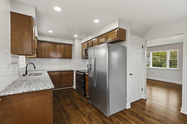 1207 Carbone Drive, Columbus, OH 43224