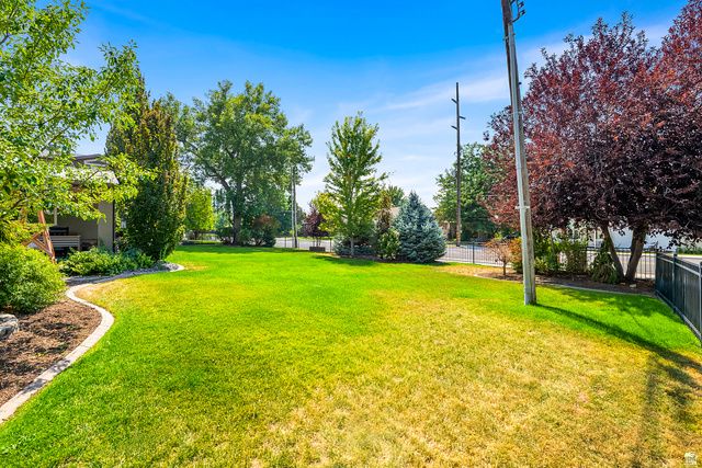 1014 E SMART LN, Sandy, UT 84094
