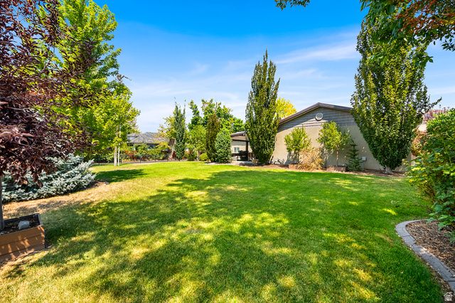 1014 E SMART LN, Sandy, UT 84094
