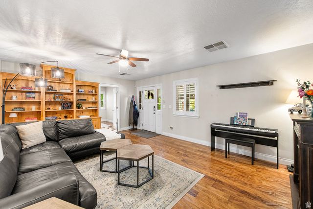 1014 E SMART LN, Sandy, UT 84094