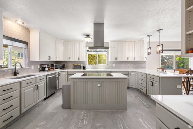 1014 E SMART LN, Sandy, UT 84094