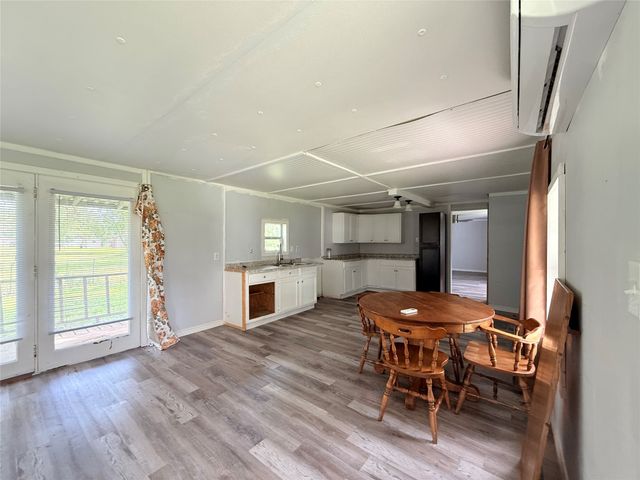 7729 Cutter Drive, Frankston, TX 75763