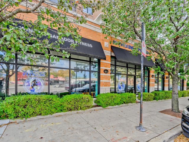 2633 W Bryn Mawr Avenue C3, Chicago, IL 60659