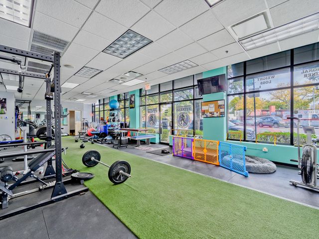 2633 W Bryn Mawr Avenue C3, Chicago, IL 60659