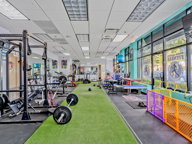 2633 W Bryn Mawr Avenue C3, Chicago, IL 60659