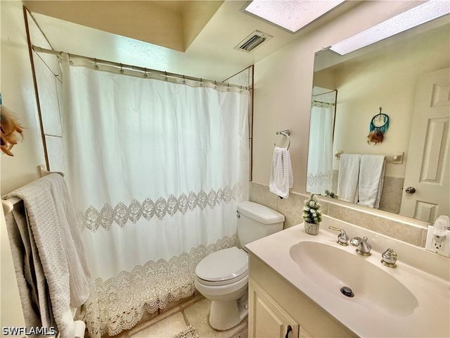 1066 Highlands DR, Naples, FL 34103