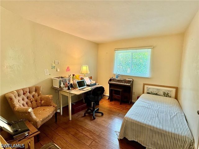 1066 Highlands DR, Naples, FL 34103