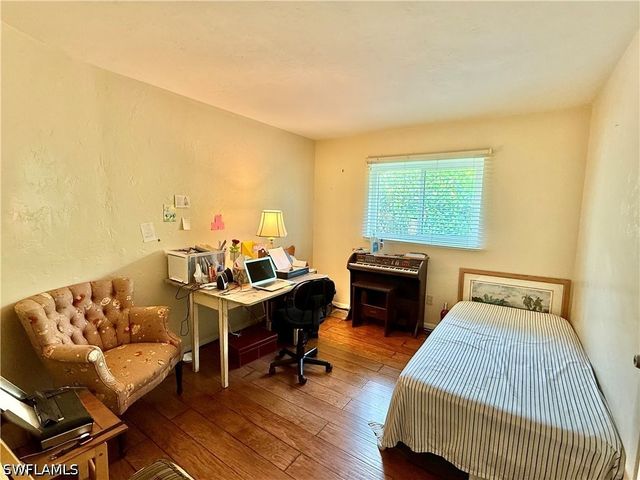 1066 Highlands DR, Naples, FL 34103