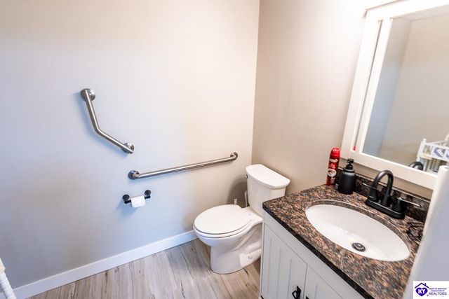1198 Glendale Hodgenville Road, Glendale, KY 42740
