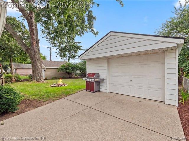 9928 Brookfield Street, Livonia, MI 48150