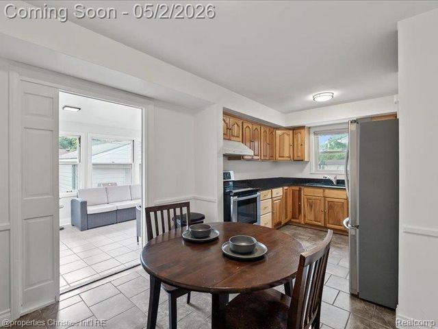 9928 Brookfield Street, Livonia, MI 48150