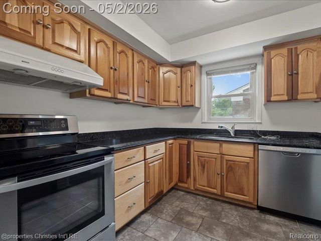 9928 Brookfield Street, Livonia, MI 48150