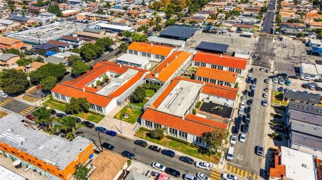 5333 Pine Avenue, Long Beach, CA 90805