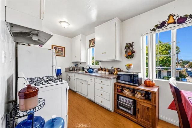 5333 Pine Avenue, Long Beach, CA 90805