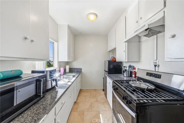 5333 Pine Avenue, Long Beach, CA 90805
