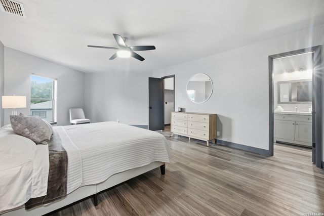 13050 CAVERN PARK DR, San Antonio, TX 78249