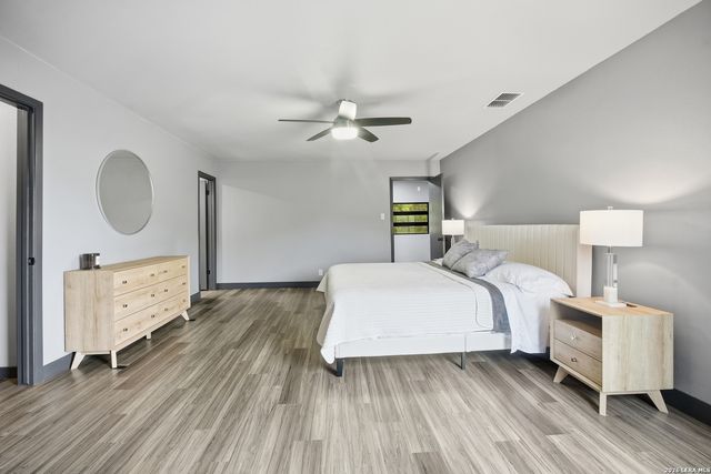 13050 CAVERN PARK DR, San Antonio, TX 78249