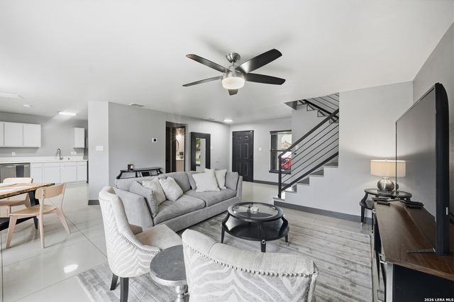 13050 CAVERN PARK DR, San Antonio, TX 78249