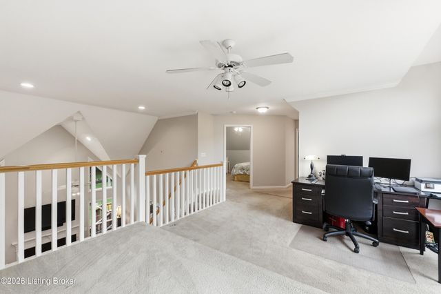 10000 Ivybridge Cir, Louisville, KY 40241