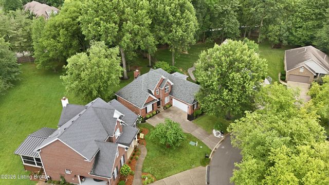 10000 Ivybridge Cir, Louisville, KY 40241