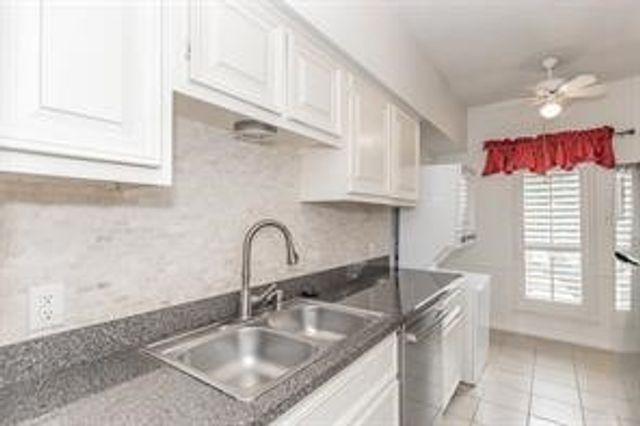 4436 Harlanwood Drive 210, Fort Worth, TX 76109