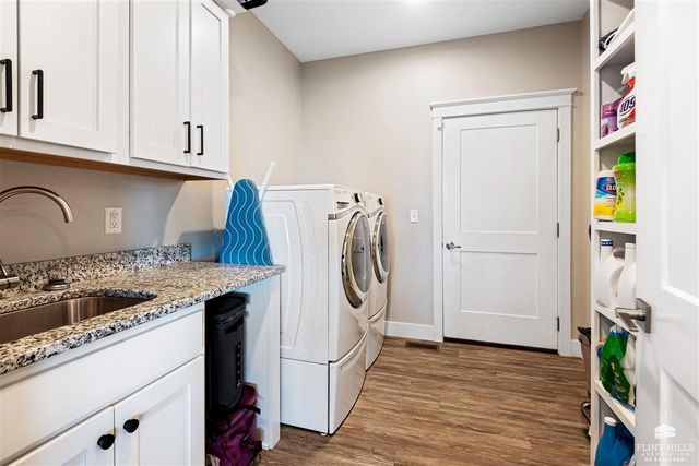 5420 Colbert Hills Drive, Manhattan, KS 66503