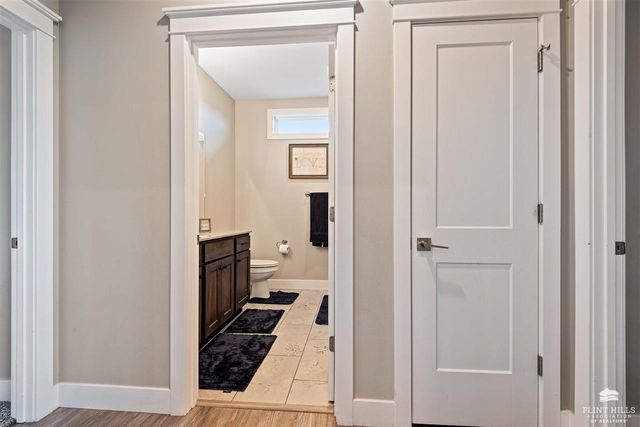 5420 Colbert Hills Drive, Manhattan, KS 66503