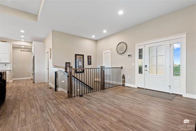 5420 Colbert Hills Drive, Manhattan, KS 66503