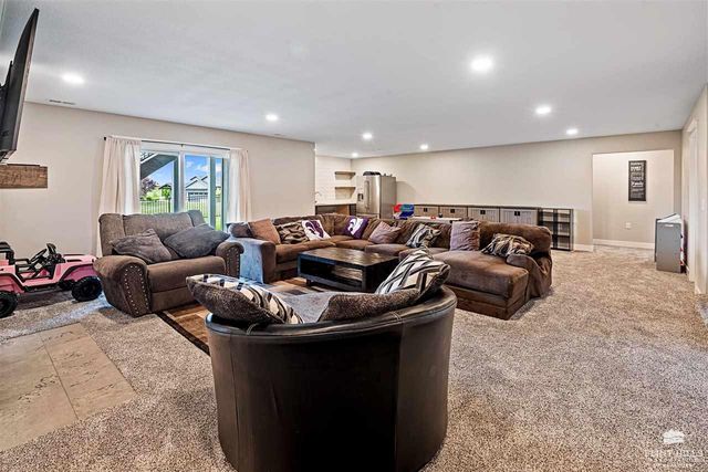 5420 Colbert Hills Drive, Manhattan, KS 66503