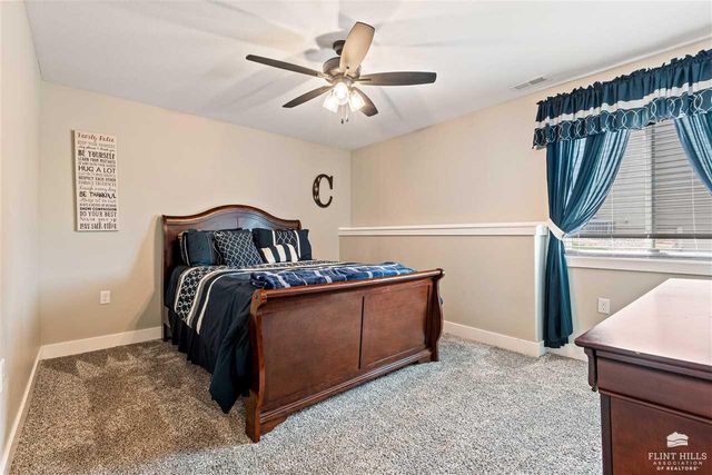 5420 Colbert Hills Drive, Manhattan, KS 66503