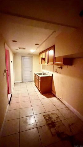 11221 Jamaica Avenue, Richmond Hill, NY 11418