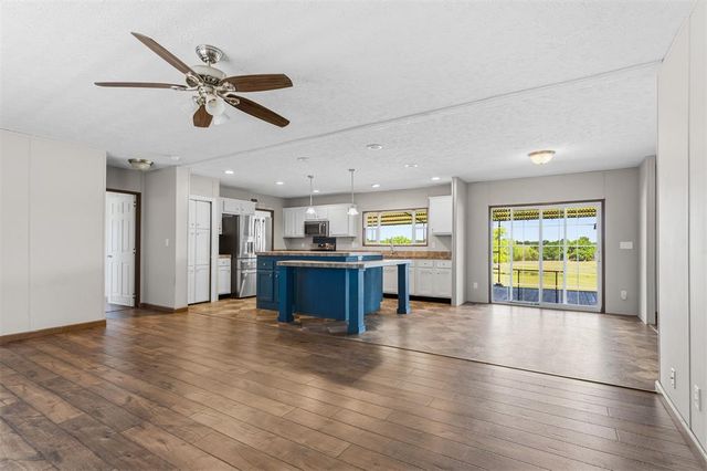 2412 State Highway 39, Blanchard, OK 73010
