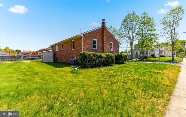 157 S POPLAR ST, Gibbstown, NJ 08027