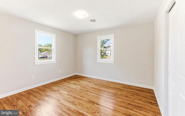 157 S POPLAR ST, Gibbstown, NJ 08027