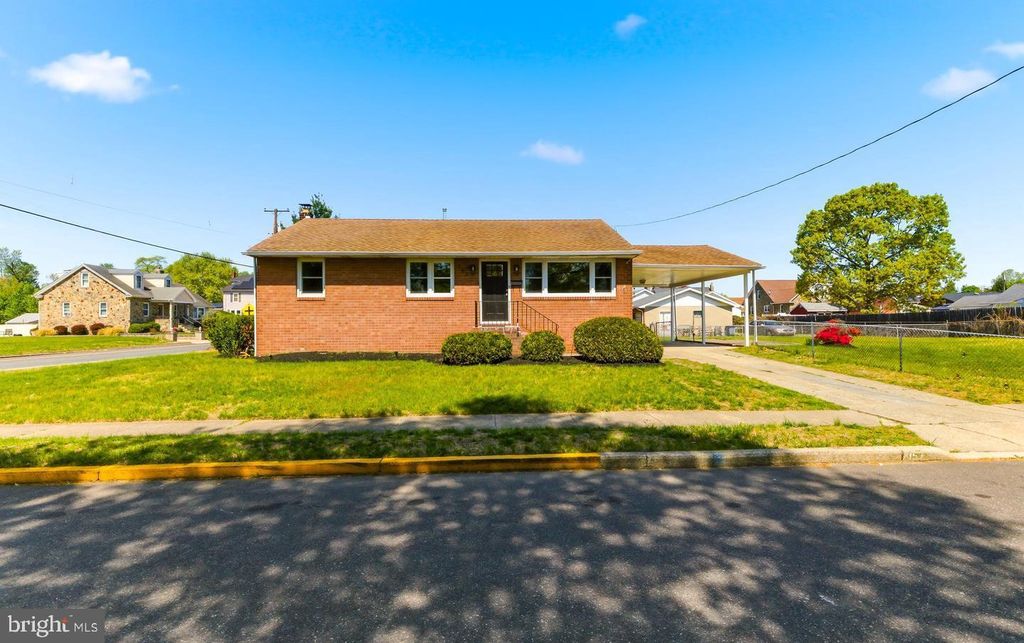 157 S POPLAR ST, Gibbstown, NJ 08027