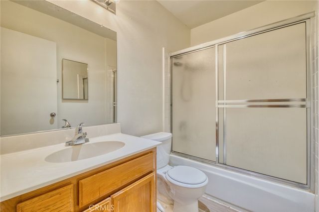 4546 Murietta Avenue 105, Sherman Oaks, CA 91423