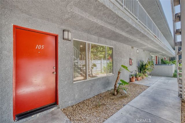 4546 Murietta Avenue 105, Sherman Oaks, CA 91423