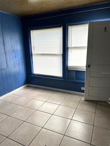 2118 53RD AVENUE W, Bradenton, FL 34207