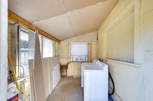 2118 53RD AVENUE W, Bradenton, FL 34207