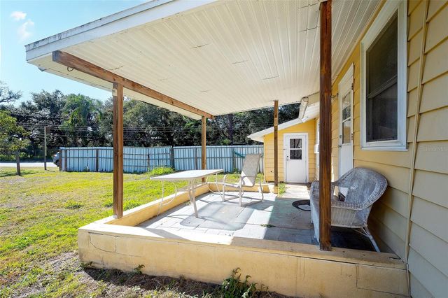 2118 53RD AVENUE W, Bradenton, FL 34207