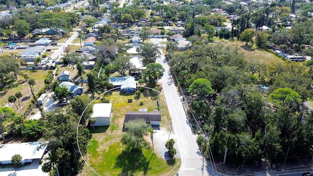 2118 53RD AVENUE W, Bradenton, FL 34207