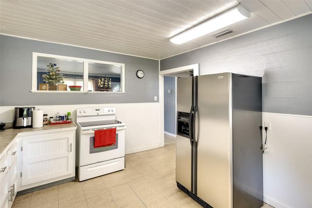 2118 53RD AVENUE W, Bradenton, FL 34207