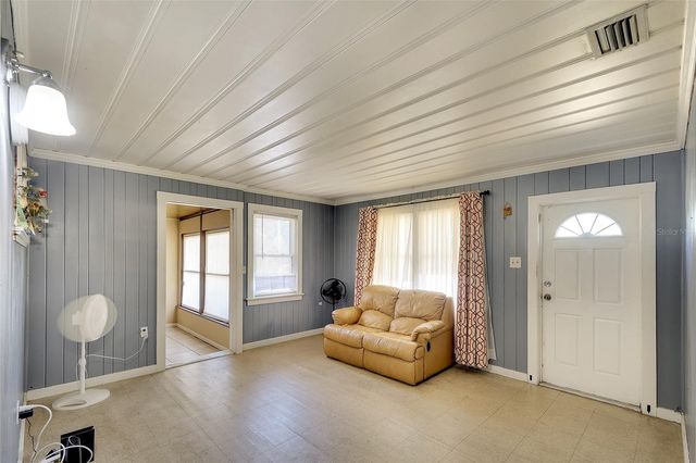 2118 53RD AVENUE W, Bradenton, FL 34207