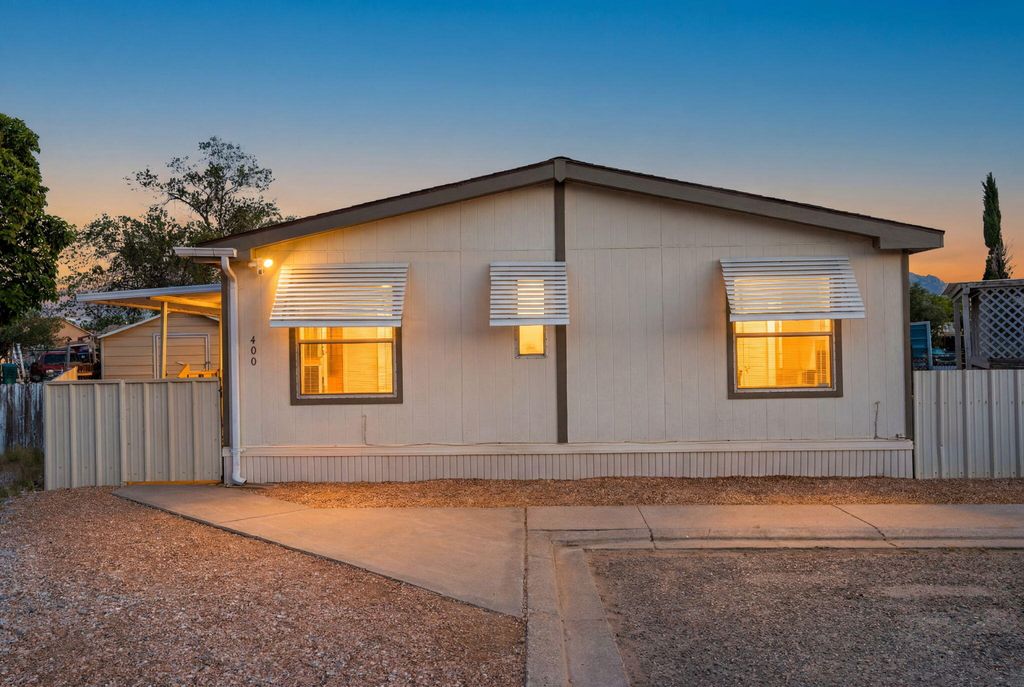 400 Del Rey Court SE, Rio Rancho, NM 87124