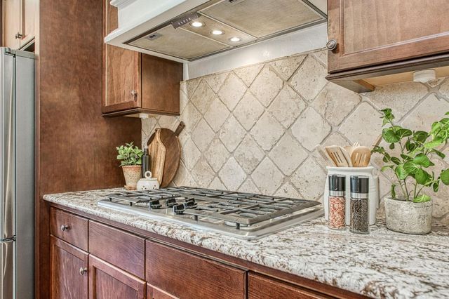 11384 N Via Montessori Drive, Fresno, CA 93730